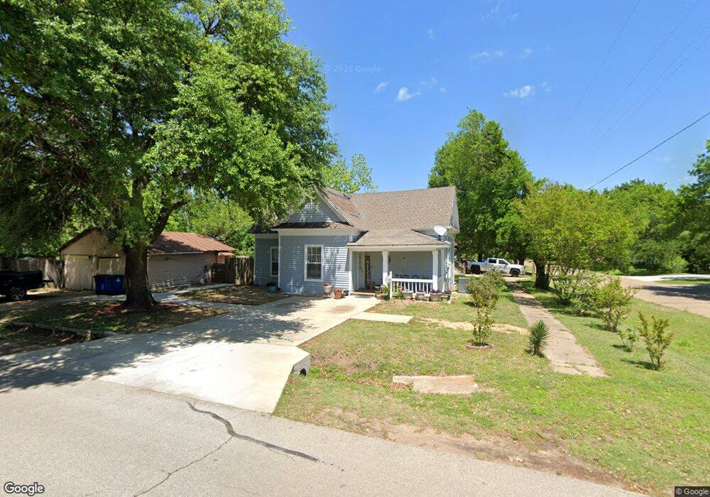 308 Laurel St, Ennis, TX 75119 - photo 1