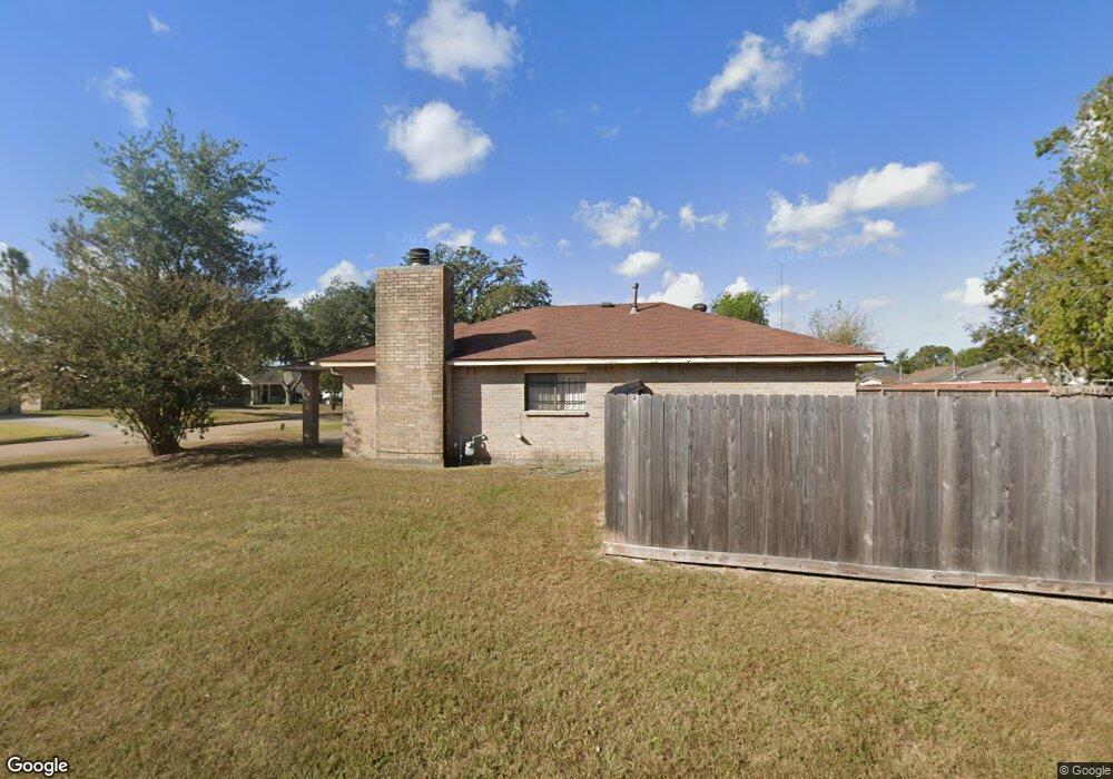 7902 Yellow Pine Dr, Houston, TX 77040 - photo 1