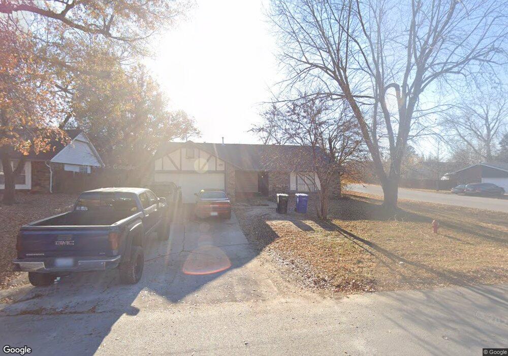 2605 W Iola St, Broken Arrow, OK 74012 - photo 1