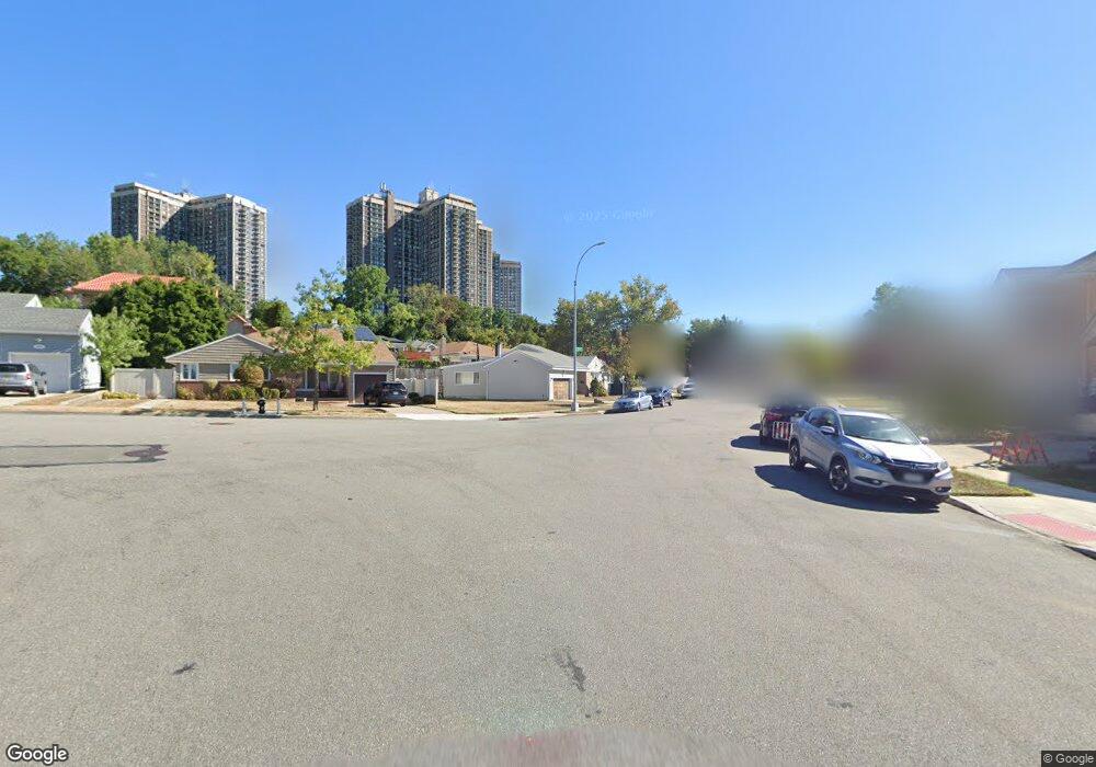 70-07 72 Rd, Queens, NY 11004 - photo 1