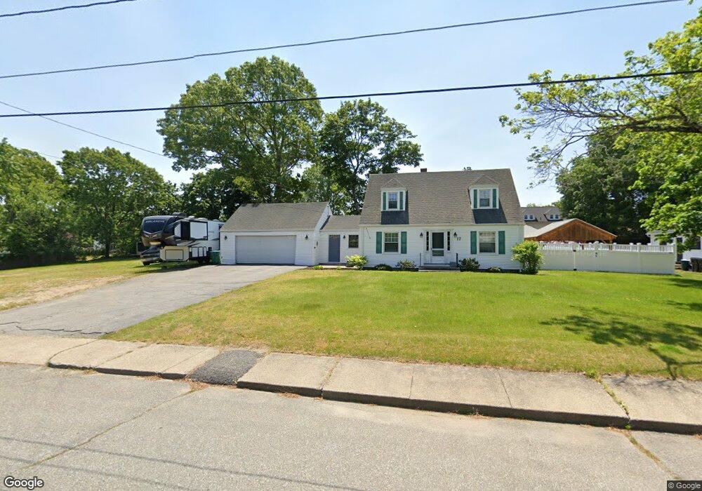 17 Fair St, Uxbridge, MA 01569 - photo 1