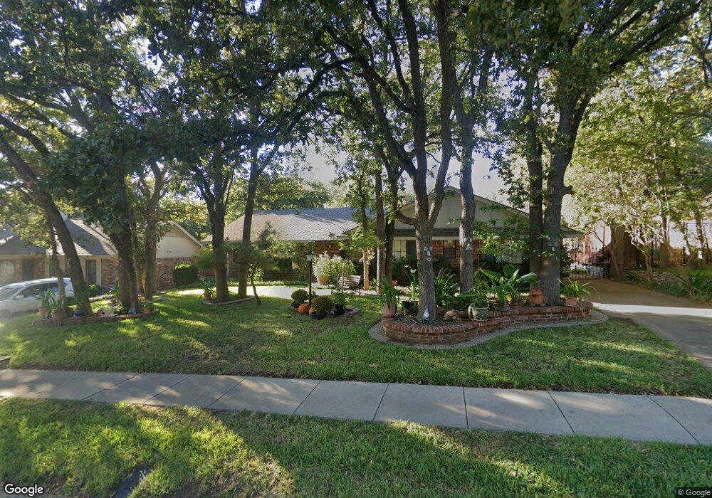 659 Springhill Dr, Hurst, TX 76054 - photo 1