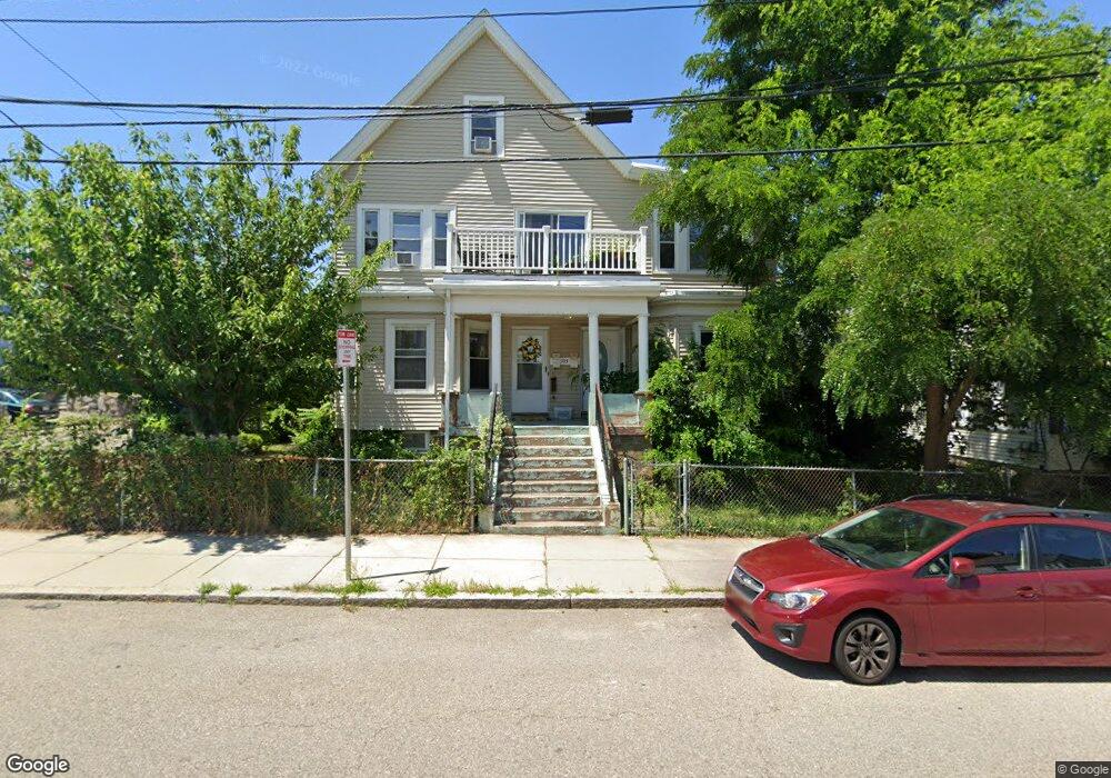 105 Walworth St unit 2, Roslindale, MA 02131 - photo 1