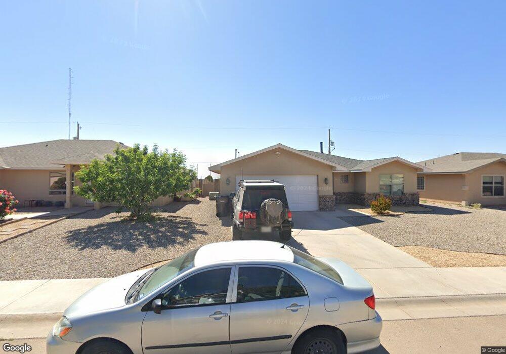 402 Coronado Dr unit 2, Alamogordo, NM 88310 - photo 1