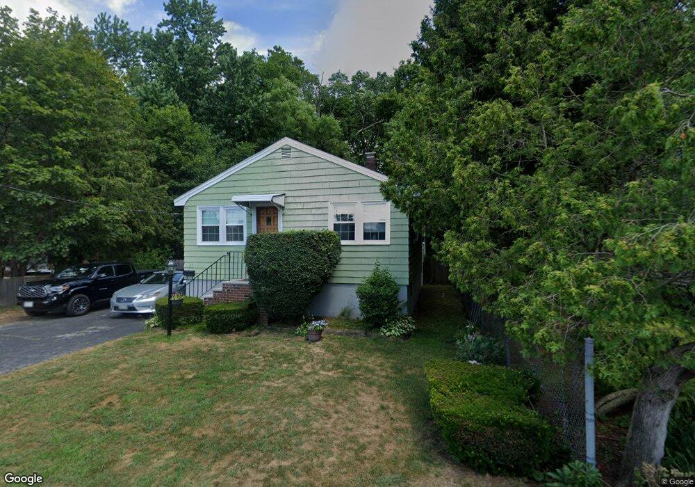 27 Putnam St, Saugus, MA 01906 - photo 1