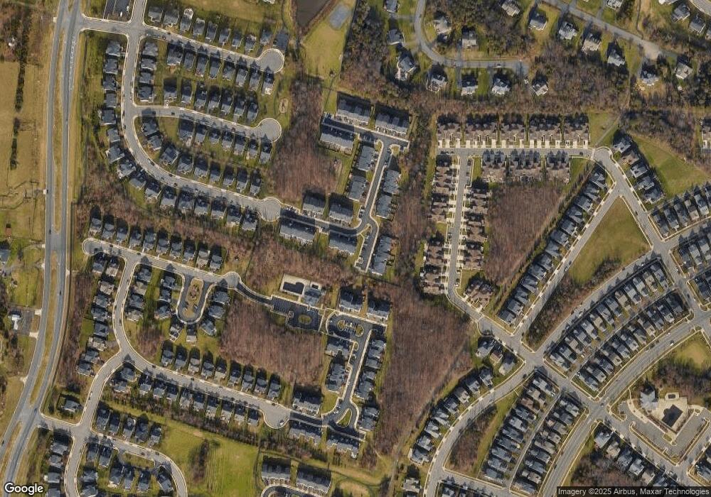 25203 Beach Place, Chantilly, VA 20152 - photo 1