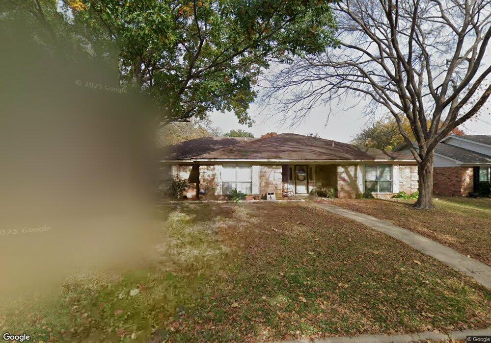 228 Circleview Dr N, Hurst, TX 76054 - photo 1