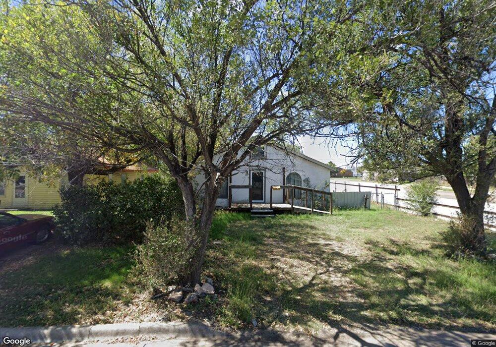 704 Binkley Ave, Dumas, TX 79029 - photo 1