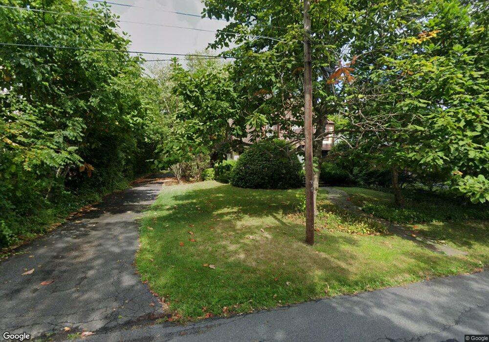 104 Spring St, Amherst, MA 01002 - photo 1