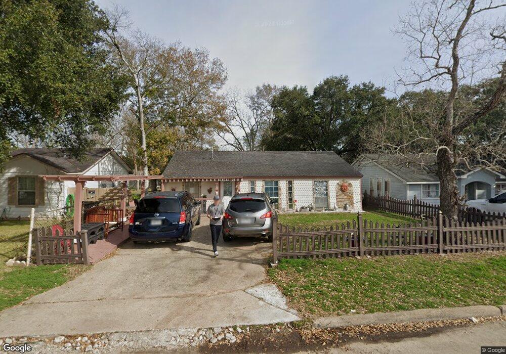 1121 Louise St, Rosenberg, TX 77471 - photo 1