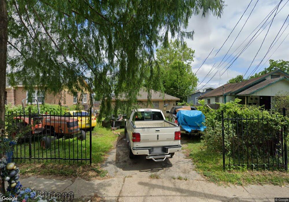 3211 Collingsworth St, Houston, TX 77026 - photo 1