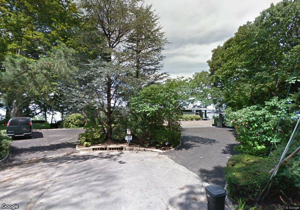 14 Soundside Ln, Glen Cove, NY 11542 - photo 1