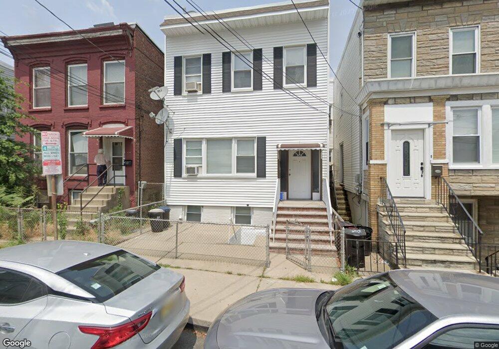 32 Manhattan Ave unit 1, Jersey City, NJ 07307 - photo 1