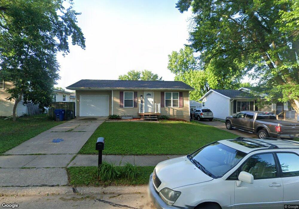 2609 W 59th St, Davenport, IA 52806 - photo 1