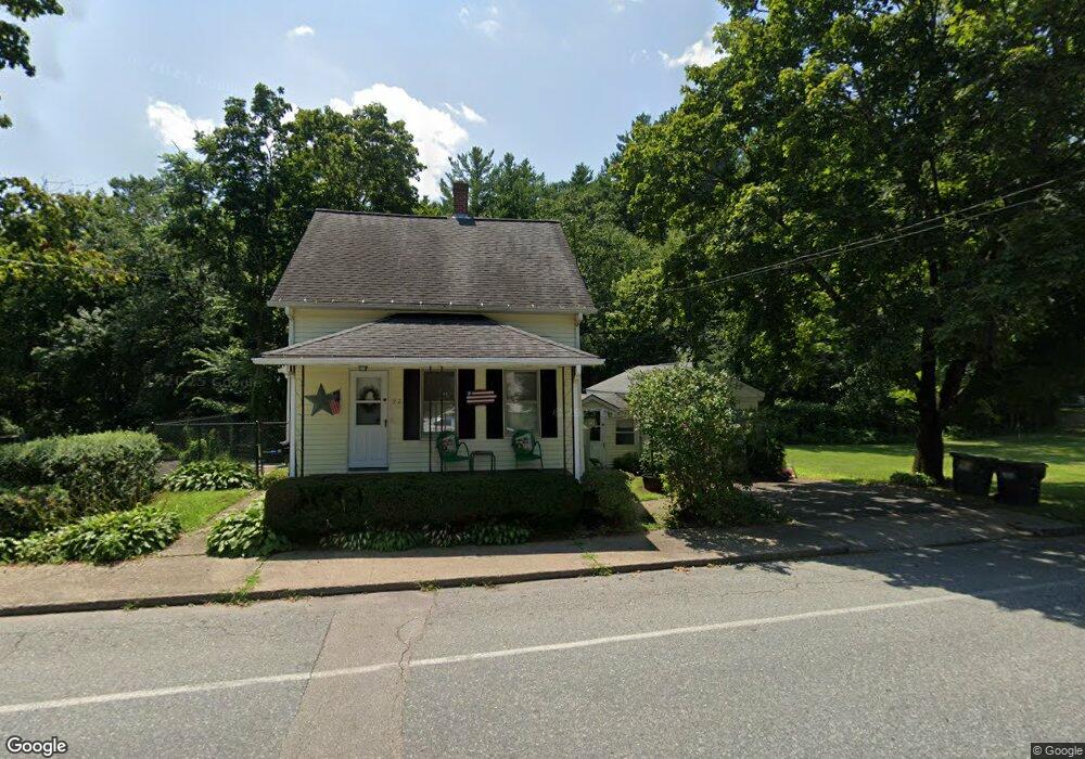 92 Douglas St, Uxbridge, MA 01569 - photo 1