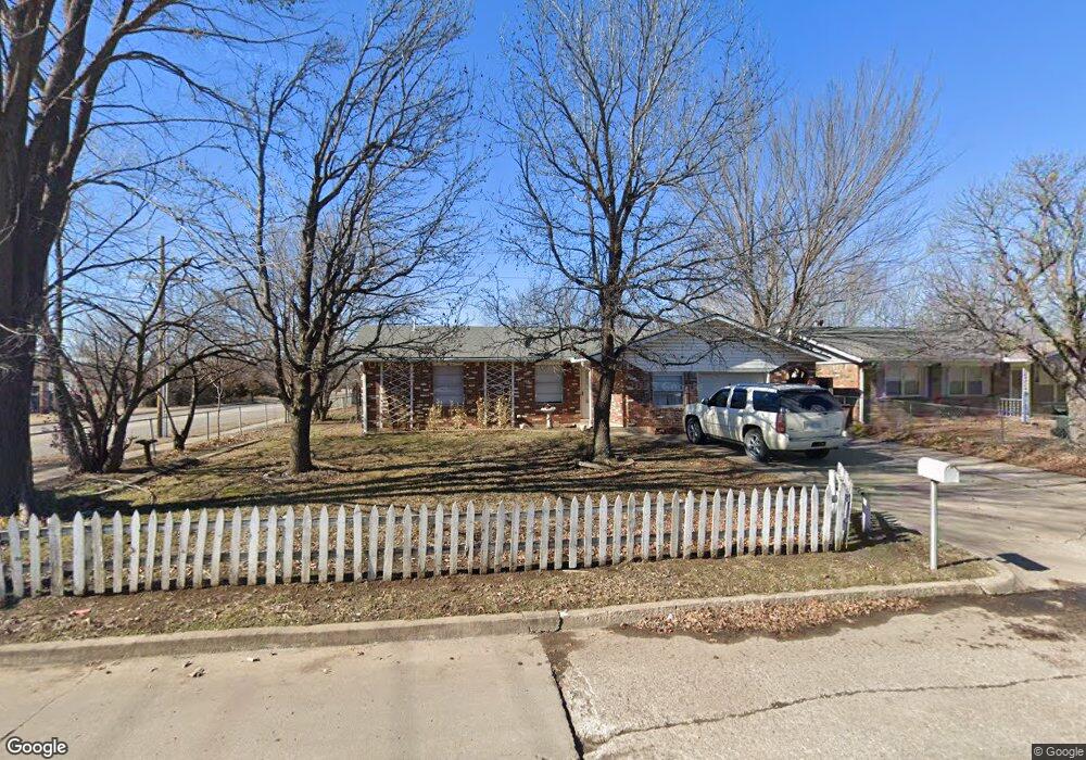 1401 N Lang St, Claremore, OK 74017 - photo 1