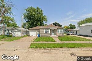 305 Elk St, Sabula, IA 52070