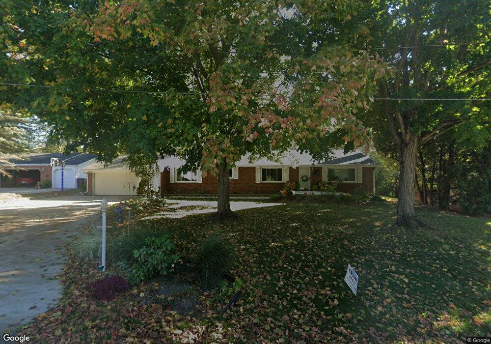 1549 Walnut Ct, Lima, OH 45805 - photo 1