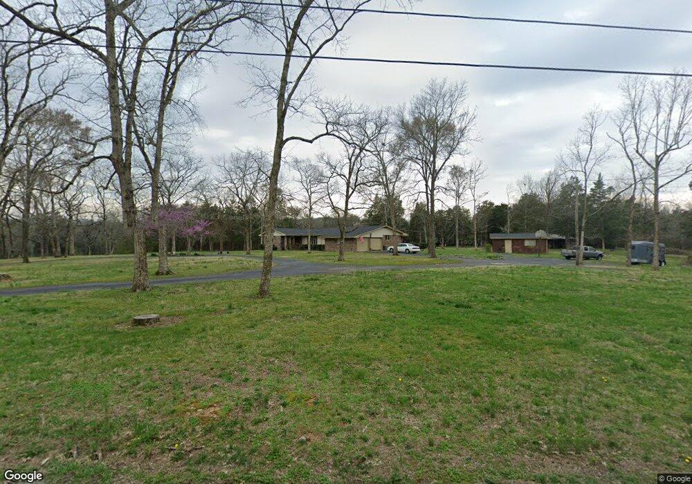 250 Kiowa Dr, Shelbyville, TN 37160 - photo 1