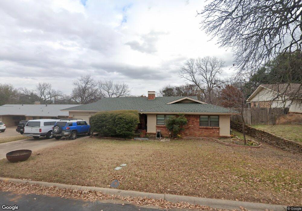 1128 Trailwood Dr, Hurst, TX 76053 - photo 1