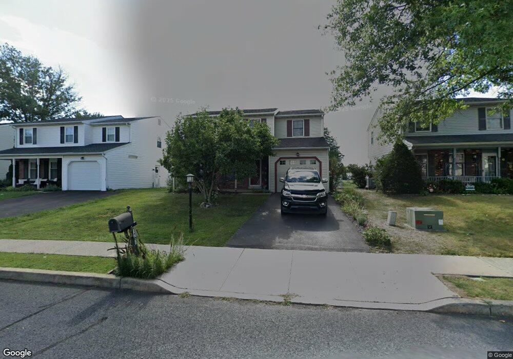 125 Gentry Dr, Perkasie, PA 18944 - photo 1