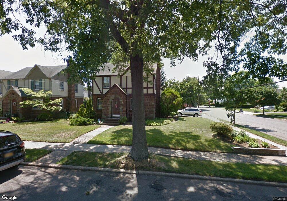 161 White Rd, Mineola, NY 11501 - photo 1