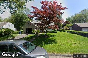 12 Gingerbrook Dr, Trumbull, CT 06611