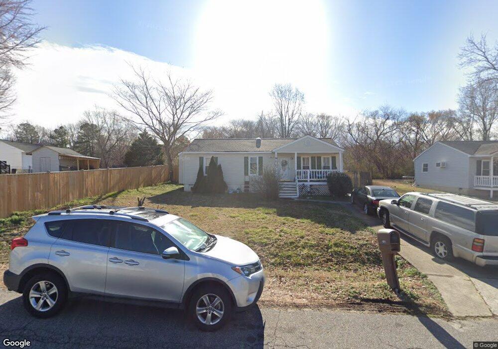 4811 Glen Tara Dr, Midlothian, VA 23112 - photo 1