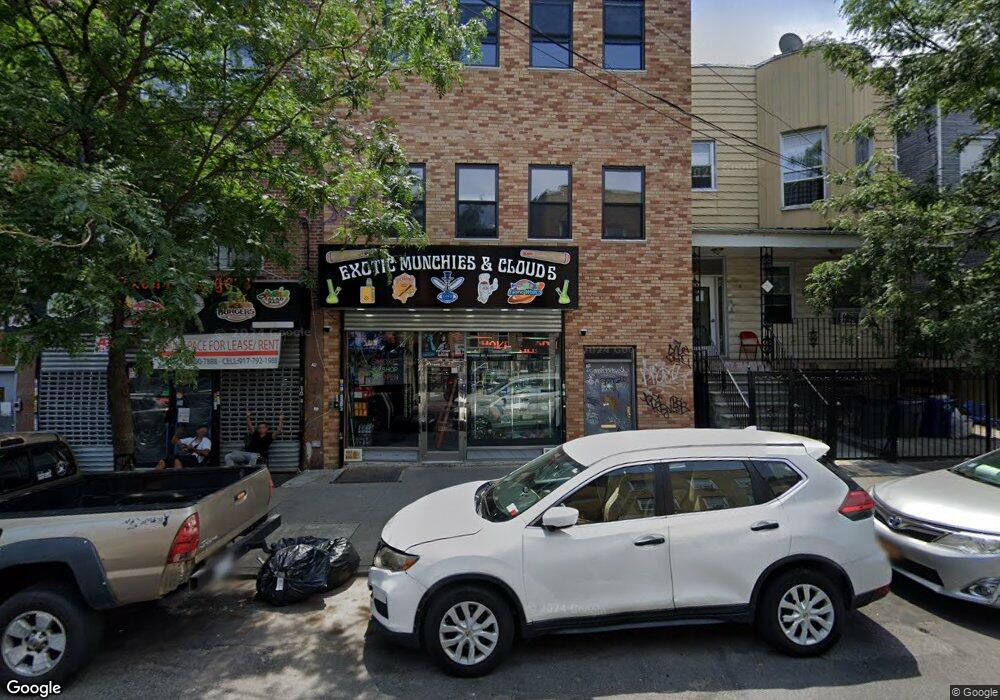 270 E 198th St, Bronx, NY 10458 - photo 1