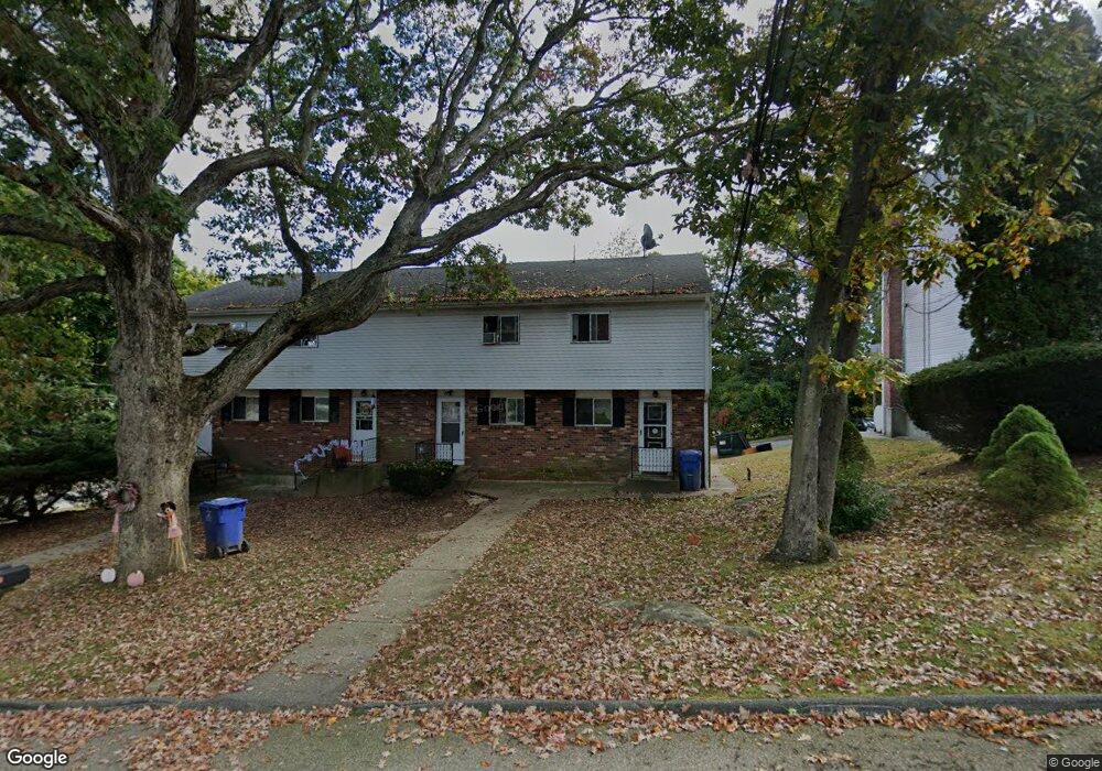 4 Walnut Dr unit D, Uncasville, CT 06382 - photo 1