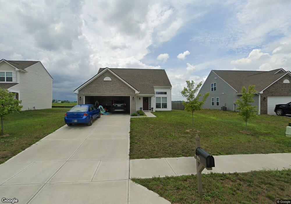 1074 Sagittarius Ave, Franklin, IN 46131 - photo 1