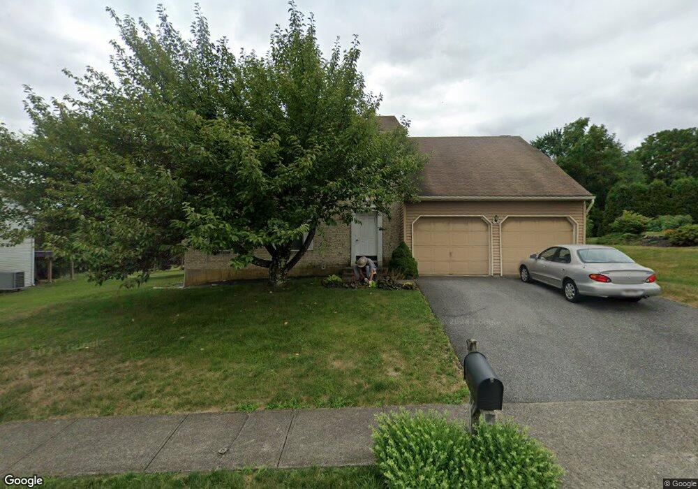 4545 Cairo Dr, Whitehall, PA 18052 - photo 1