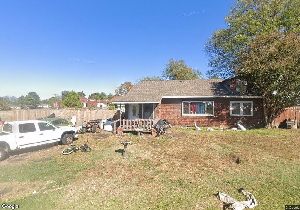 717 E Emerson, Okmulgee, OK 74447 - photo 1