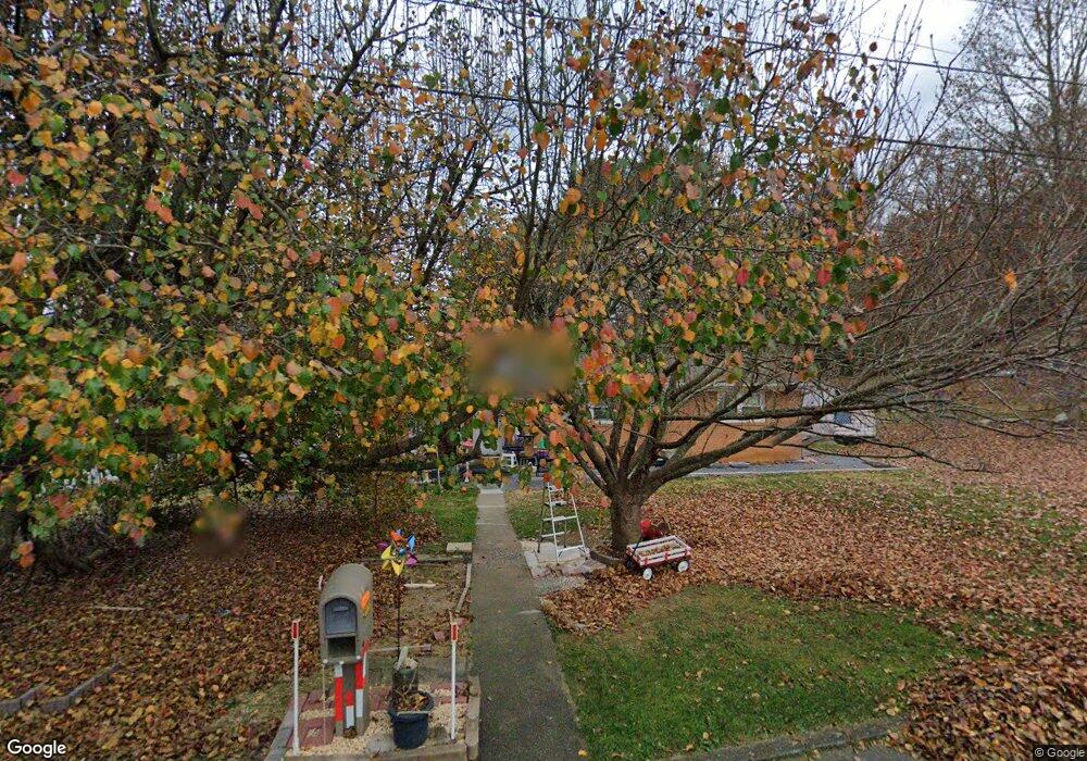 1422 Stoneybrook Dr, Johnson City, TN 37601 - photo 1