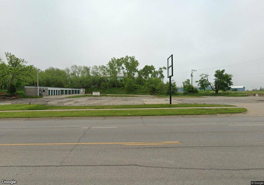 2455 Williams Blvd SW, Cedar Rapids, IA 52404 - photo 1