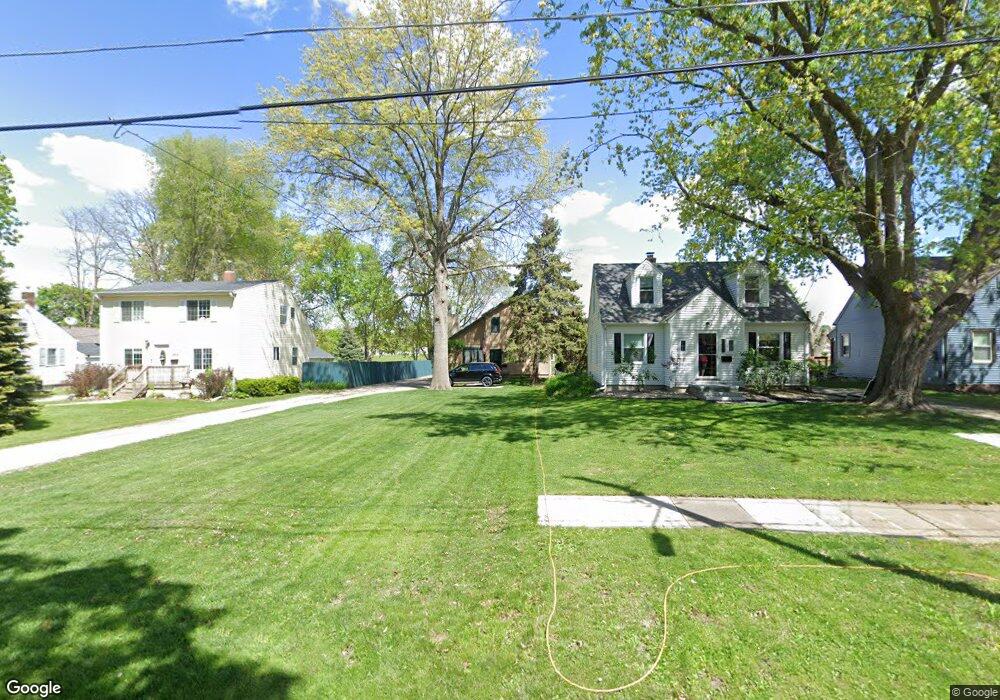 1829 W 7th St, Waterloo, IA 50702 - photo 1