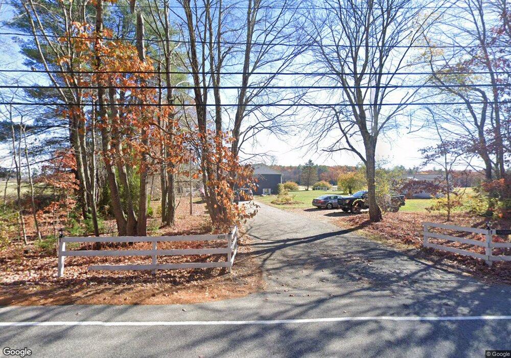 489 Cole Rd, Kennebunk, ME 04043 - photo 1