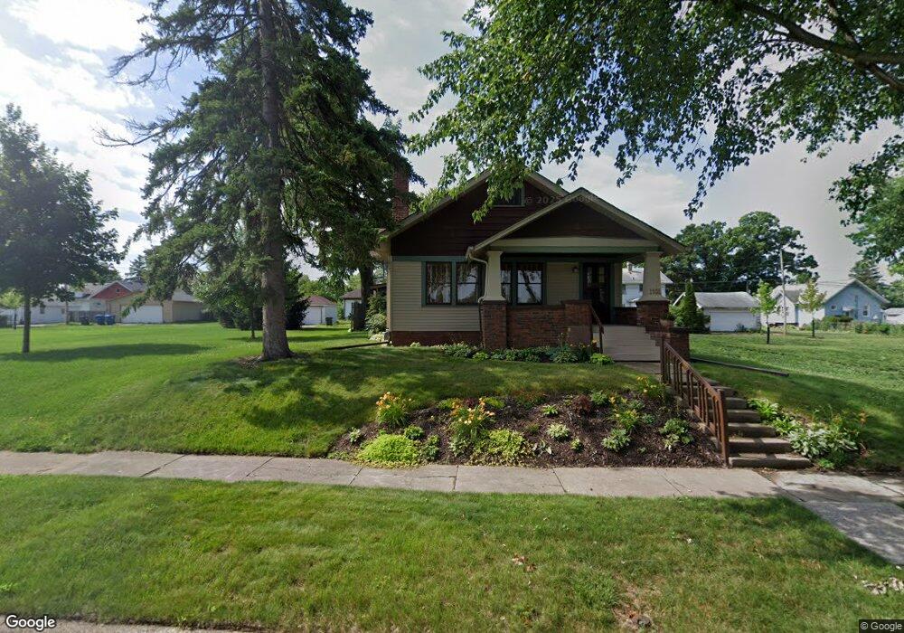 1401 Elm St, Davenport, IA 52803 - photo 1