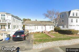 17 Nashua St, Seabrook, NH 03874