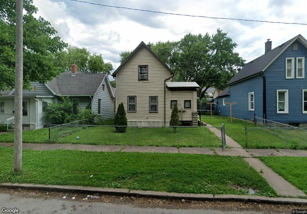 1610 W 8th St, Davenport, IA 52802 - photo 1