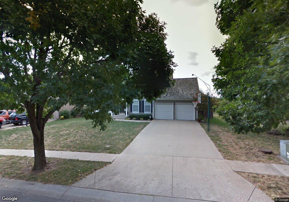 7924 Bell Rd, Lenexa, KS 66219 - photo 1