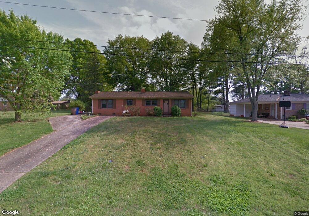 1401 Beverley Ave, Shelby, NC 28152 - photo 1