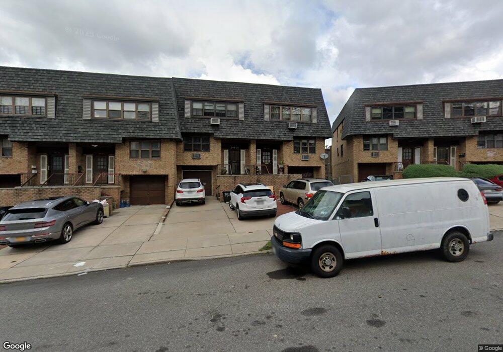 24023 70th Ave unit 9, Little Neck, NY 11362 - photo 1