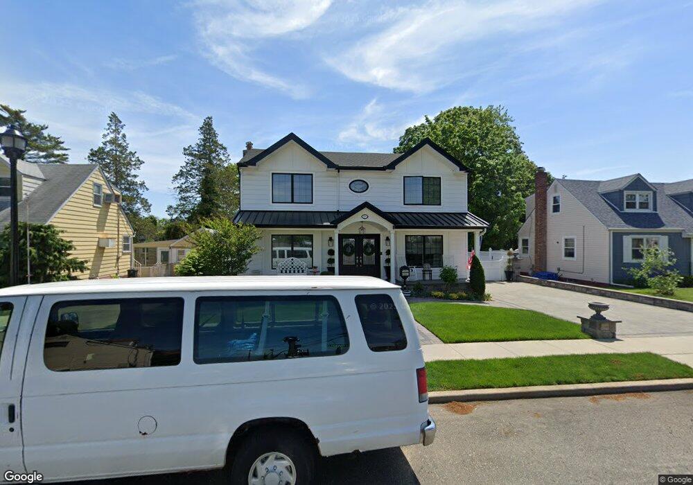 391 Jefferson St, Franklin Square, NY 11010 - photo 1