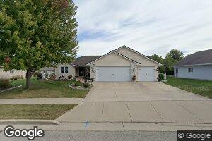 645 Miranda St, Combined Locks, WI 54113
