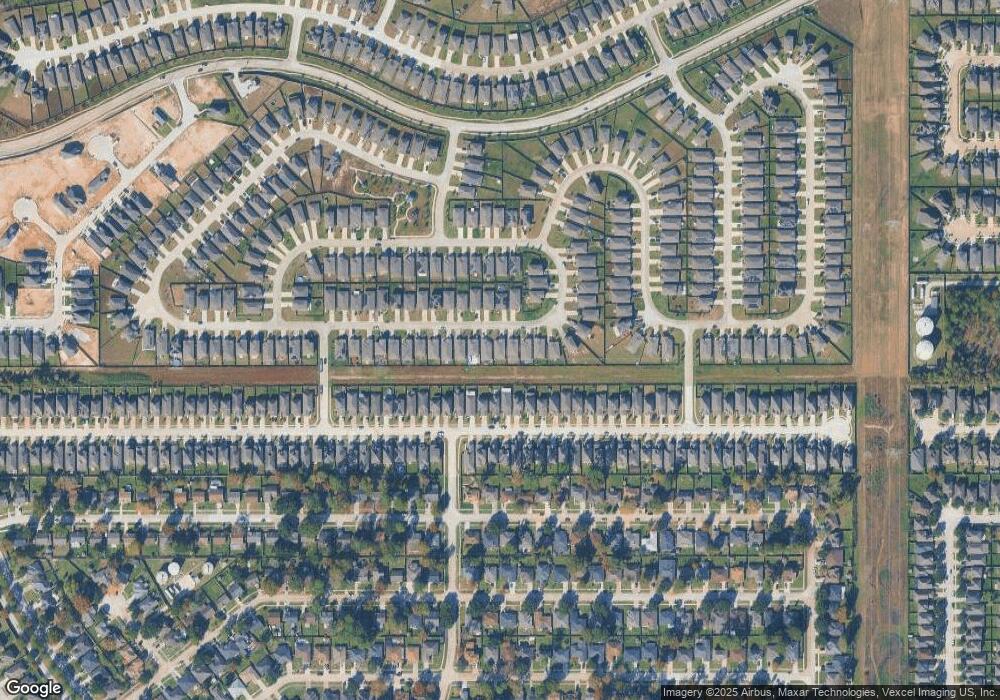 10926 Spring Brook Pass Dr, Humble, TX 77396 - photo 1