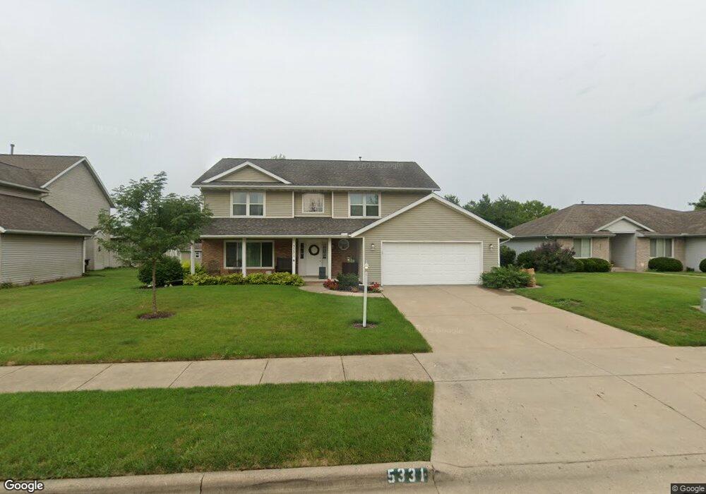 5331 N Castleberry Dr, Peoria, IL 61615 - photo 1