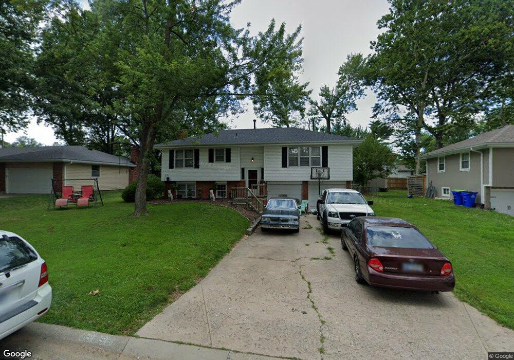 6516 Ballentine St, Shawnee, KS 66203 - photo 1