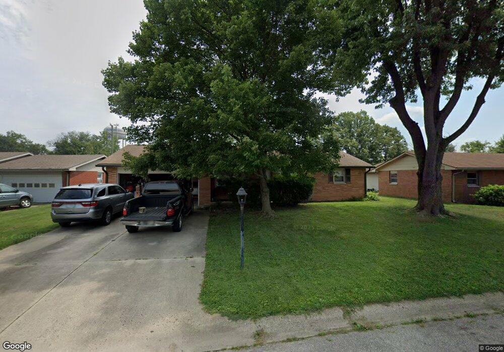 2525 Dogwood Ct, Columbus, IN 47203 - photo 1