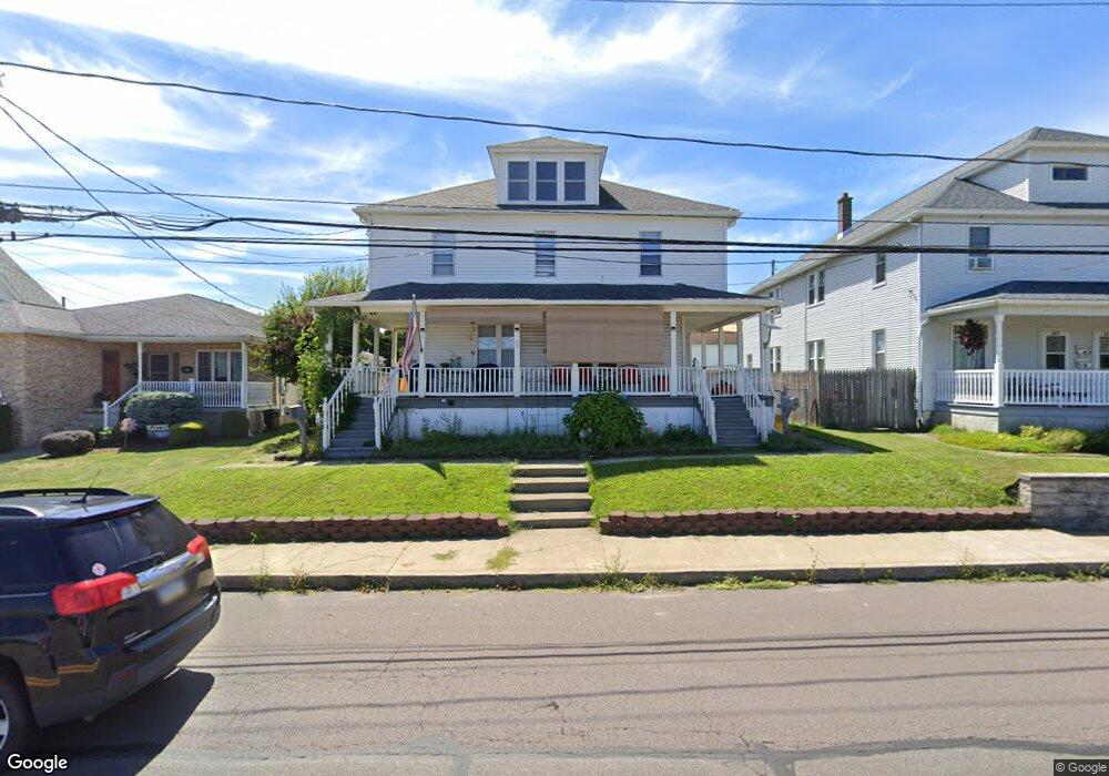 609 Union St, Taylor, PA 18517 - photo 1